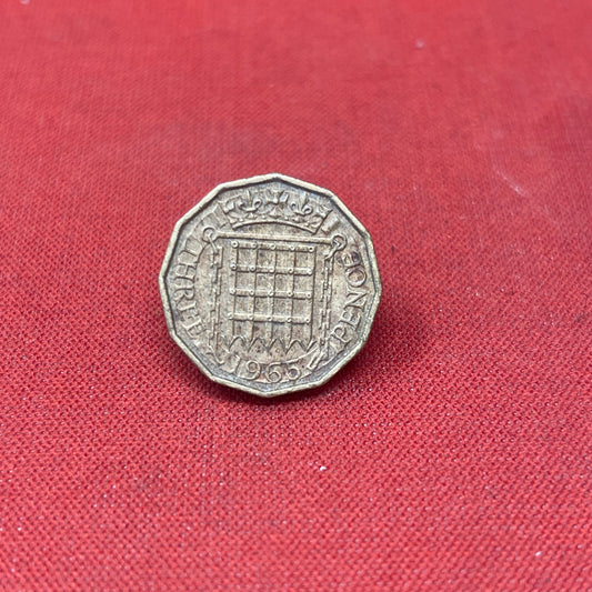 Queen Elizabeth II 1965 Threepence Coin