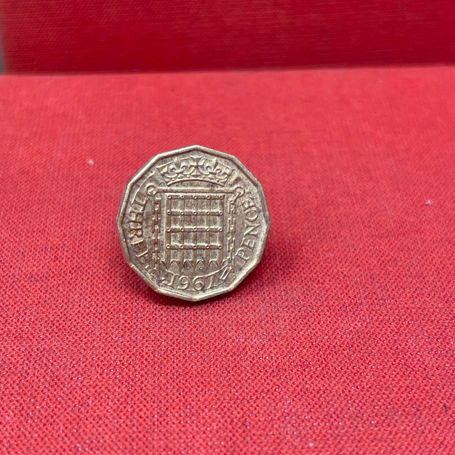 Queen Elizabeth II 1967 Threepence Coin