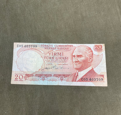 Collection of Vintage Turkish Banknotes – Mixed Denominations