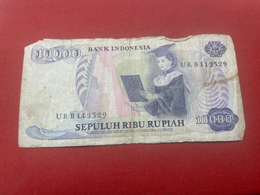 Bank of Indonesia 10000 Sepuluhribu Rupiah Serial URBl13529