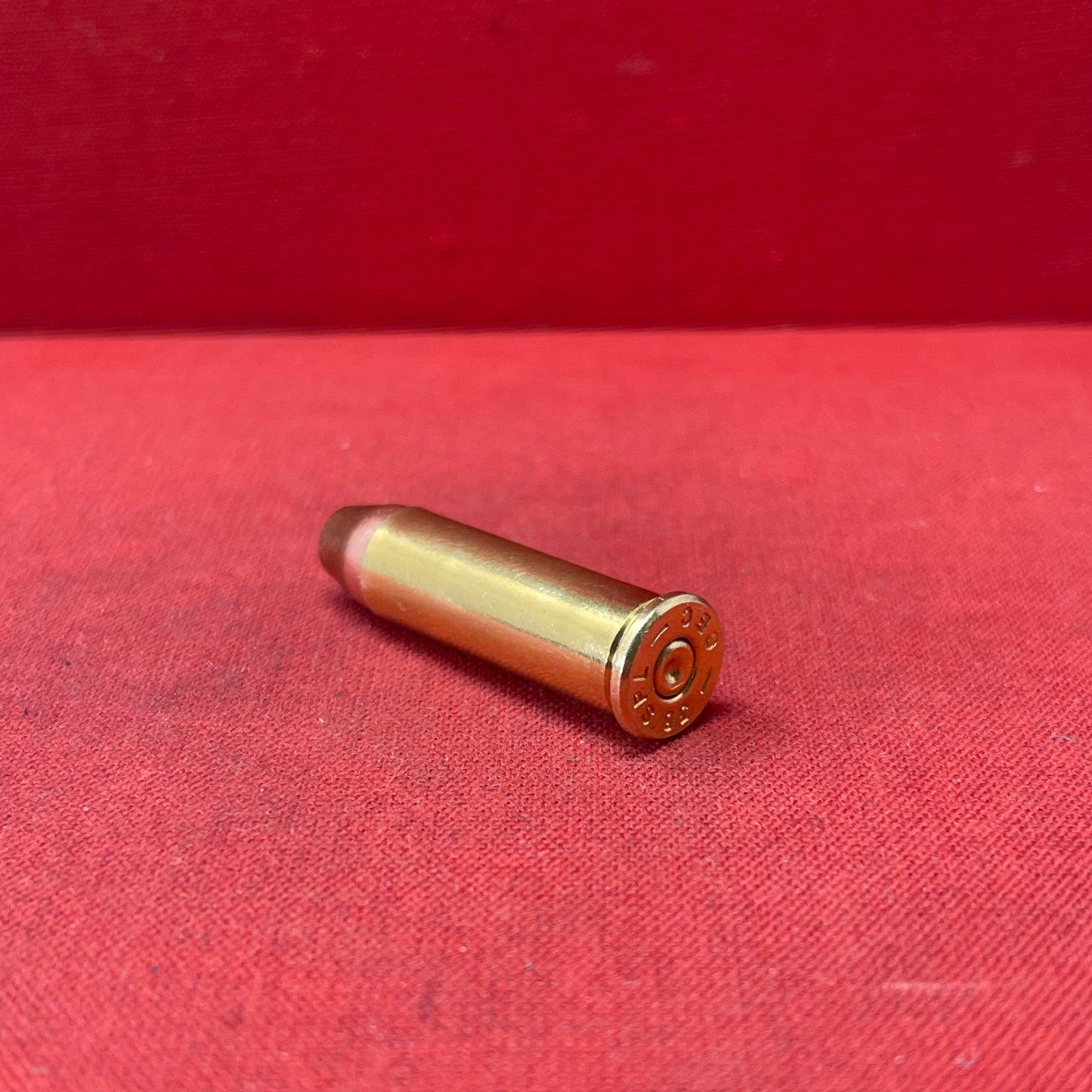 Explore the .38 Special inert brass cartridge, a non-functional replica ideal for training, display, and educational purposes. This safe-to-handle cartridge maintains the authentic look and feel of the original, reflecting the enduring legacy of the .38 Special in military, law enforcement, and civilian use