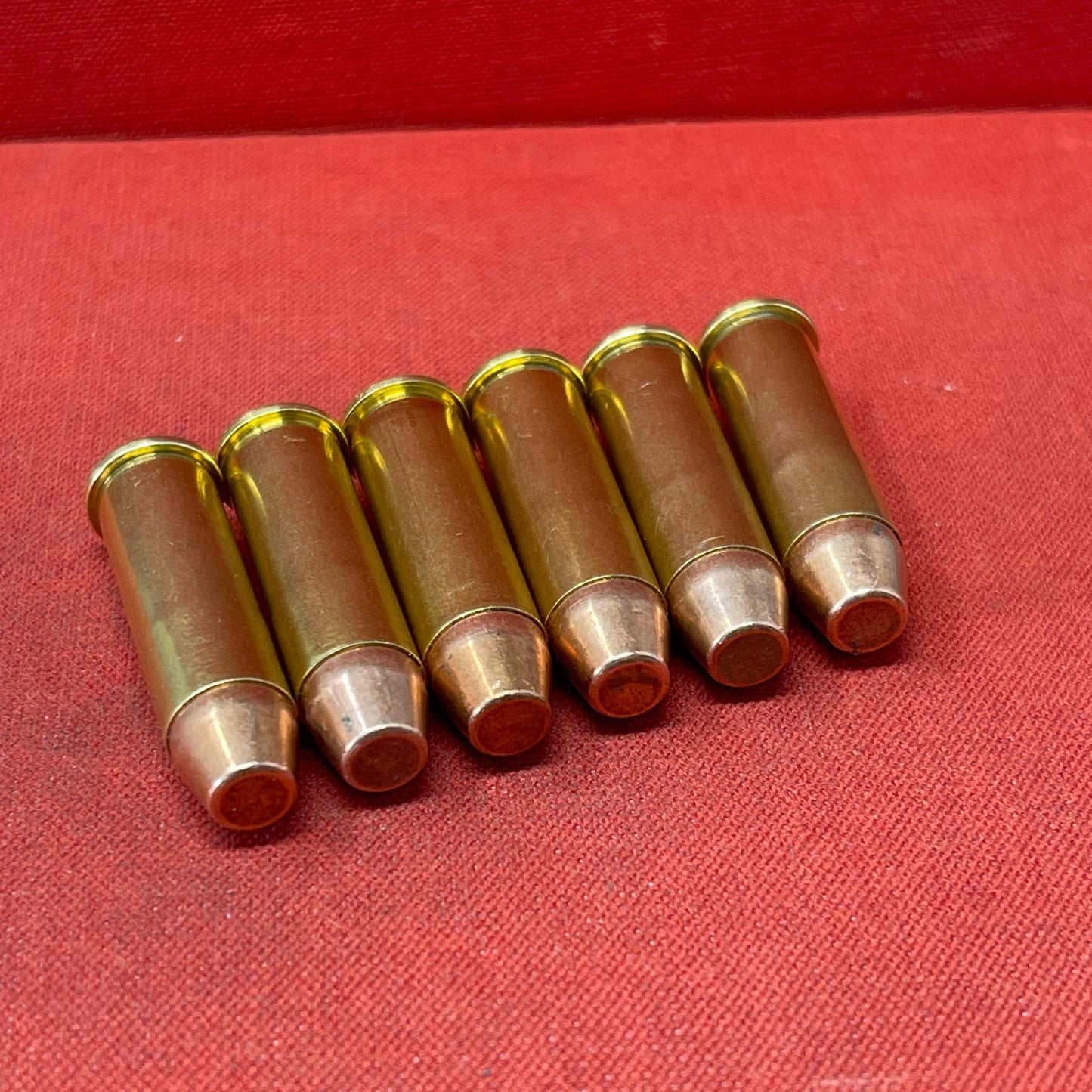 Explore the .38 Special inert brass cartridge, a non-functional replica ideal for training, display, and educational purposes. This safe-to-handle cartridge maintains the authentic look and feel of the original, reflecting the enduring legacy of the .38 Special in military, law enforcement, and civilian use