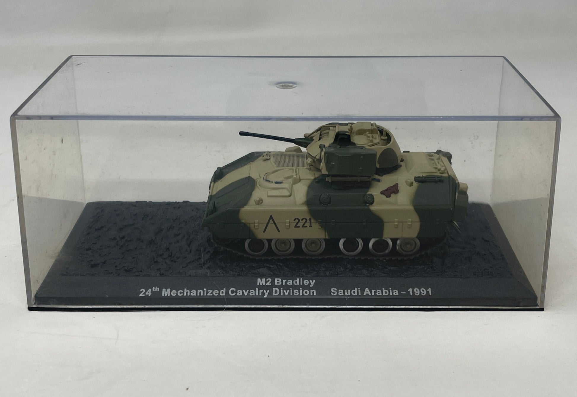 1/72 Scale M2 Bradley 24th Mechanized CavalryDivision Saudi Arabia 1991