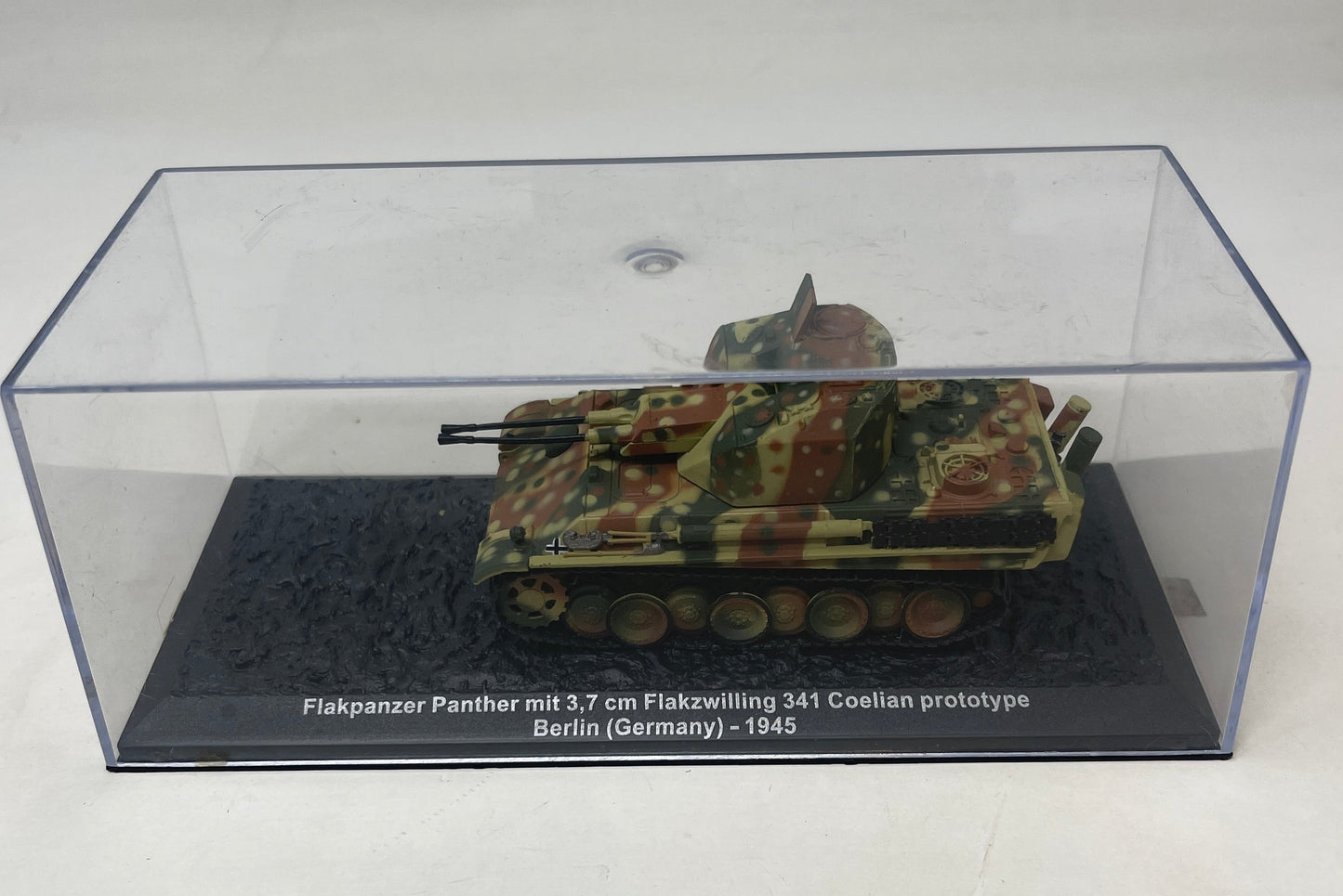 1/72 Scale Flakpanzer Panther mit 3.7cm Flakwilling 341 Coelian prototype Berlin Germany 1945